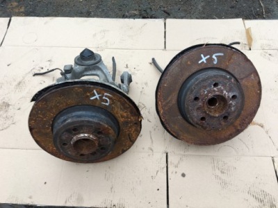 Поворотний кулак ступиця права задня bmw e70 x5 e71 x6 фото №1