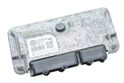 Vw golf v блок керування двигуна 1.4 16v 03c906024ah фото №1