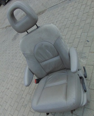 Сидіння лівий задня 2 ряд chrysler voyager 4 iv europa фото №1