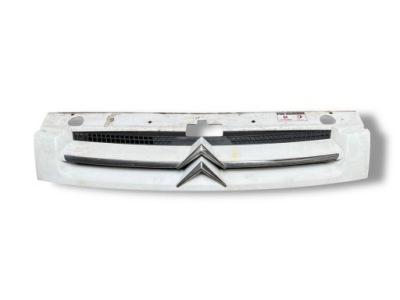 Решітка радіатора радіатора citroen berlingo m59 facelift 2007 9644758177 фото №1