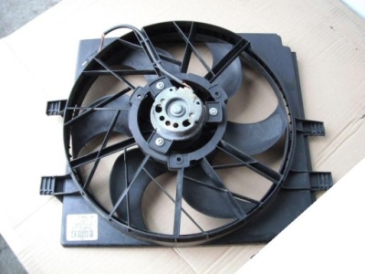 Mercedes a-klasa w168 14 16 вентилятор 1685000093 фото №1