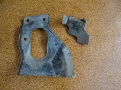 Toyota hilux 07r кронштейн напрямна перед правий лампи фото №1