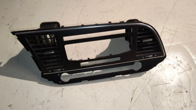 Hyundai elantra vi 16- рамка радіо + решітка обдув 84741-f2000 фото №1