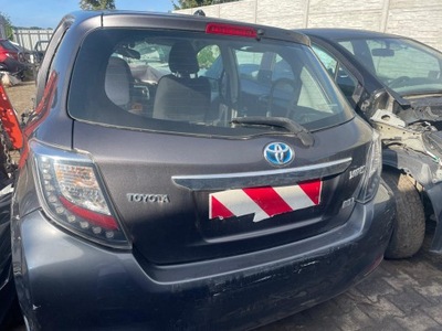 Toyota yaris iii крышка багажника задняя фото №1