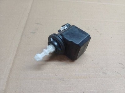 Vw polo v 6r моторчик лампы перед передней фото №1