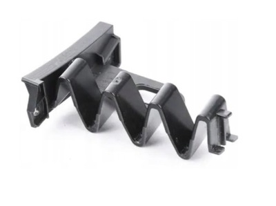 Направляющая бампера правый audi a4 b9 2015- фото №1