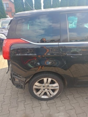 Крыло правый задняя peugeot 5008 09r. фото №1