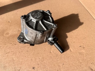 Mercedes w176 насос вакуум a6512300565 фото №1