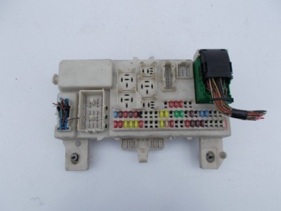 Модуль bsi коробка предохранителей mazda 3 519197024 фото №1