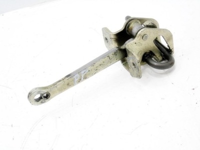 Обмежувач двері правий перед bmw e36 фото №1