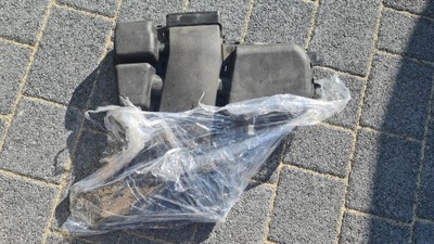 Lexus rx iv lift 3.5 впуск резонатор повітря фото №1