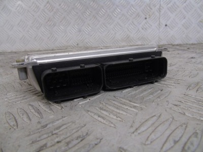 Бортовий комп'ютер двигуна audi a4 0261206051 фото №1