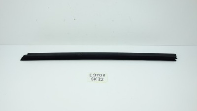 Mazda 3 iv 2018- прокладка молдинг уплотнитель дверь правый перед bacs-59-821 фото №1