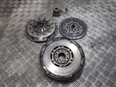 Колесо двомасовий + диск притиск підшипник saab 9-3 ii 2.2 tid 324028010 фото №1