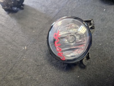 Протитуманна фара лівий правий фара лампа протитуманна renau captur i 261503971r фото №1