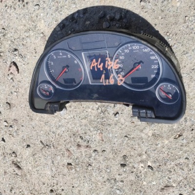 Счетчик приборная панель audi a4 b6 1.6b 8e0920900l фото №1