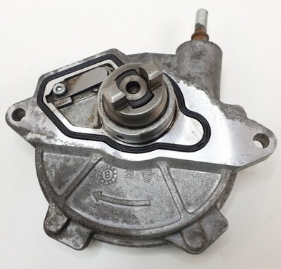 Насос vacu вакуум mercedes w169 w245 a6402300465 фото №1