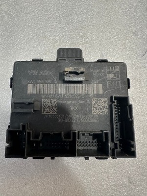 MÓDULO UNIDAD DE CONTROL DE PUERTA AUDI VW 8W1959592D....  