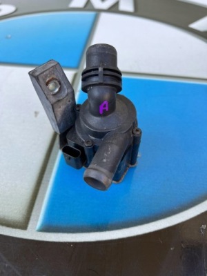 Bmw f15 f16 e70 e71 - насос рідина охолоджуючий фото №1