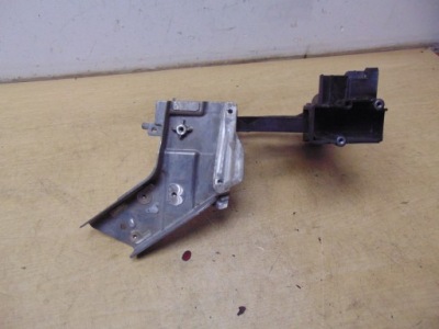 Підсилювач панель фари поперечина правий mercedes glc w253 фото №1