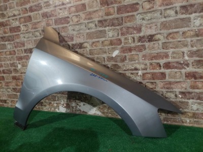 Крыло перед правый audi q5 8r 2008/2012 rok код лакокрасочного покрытия: ly7g фото №1