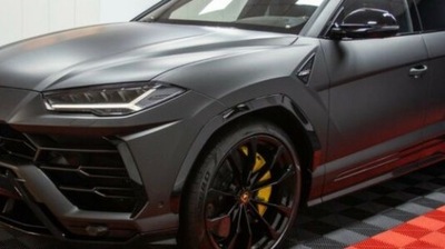 IZQUIERDA CUARTO ELEMENTO BLACHARSKI LAMBORGHINI URUS  