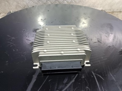 Tesla model s усилитель аудио звука 1004833-10-a фото №1