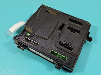 Блок управления модуль bcm renault megane iii 284b15986r фото №1