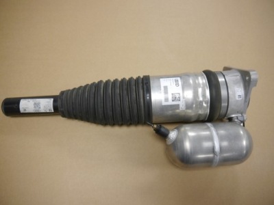 Audi a8 d5 амортизатор задній 4n4616001b фото №1