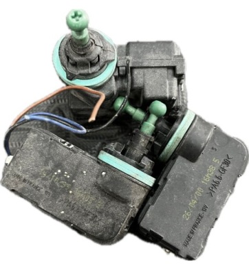 Audi a3 8p лівий правий моторчик регулювання лампи фото №1