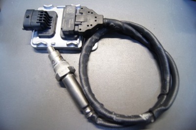 Deutz датчик nox датчик лямбда-зонд 04466642 фото №1