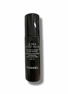 CHANEL Ultra Le Teint Velvet BR12