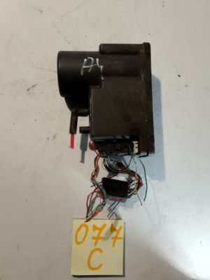 Audi a4 b5 4a0862257 помпа замка центрального фото №1