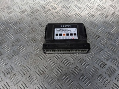 Chevrolet orlando модуль комфорта 13588447 фото №1