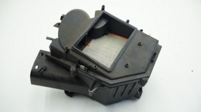 Volvo корпус фильтра воздуха d5 2.4 30636830 фото №1