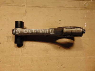 Шатун skoda octavia ii lift 1.6 tdi фото №1