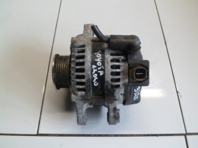 Toyota auris 1.4 d4d генератор 104210-4101 фото №1