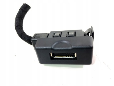 З'єднувач мультимедіа vw touareg 7p 4f0035727 фото №1