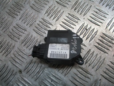 Моторчик обігрівача citroen berlingo 030998z фото №1