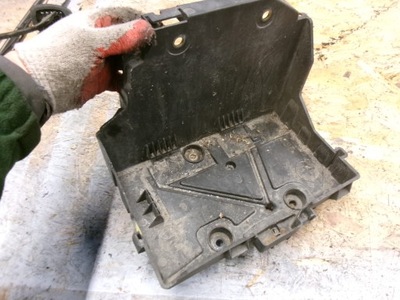 RENAULT KANGOO II PODSTAWA AKUMULATORA