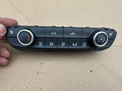 Opel mokka b панель кондиционера 9831888680 фото №1