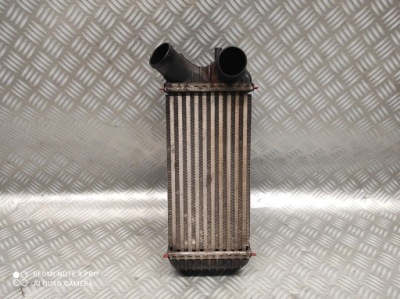 Интеркулер ford c-max mk2 1.6 tdci 8v61-9l440-cd фото №1
