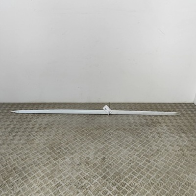 Audi a4 s4 b9 8w 2017 права сторона поріг фото №1