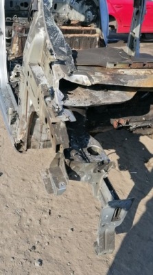 Renault zoe 20r лонжерон підкрилок правий перед фото №1