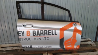 Дверь правое ford fiesta mk7 vii 08-12 3 дверь фото №1