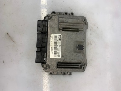 Бортовий комп'ютер двигуна renault 0281013367 8200601334 фото №1