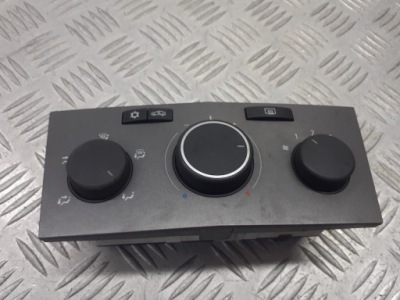 Панель керування обдув opel zafira b 13201300 фото №1