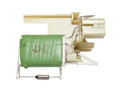 Резистор вентилятор 90297361 opel calibra a vectra a фото №1