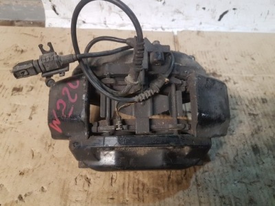 Суппорт тормозной перед левый mercedes w220 фото №1