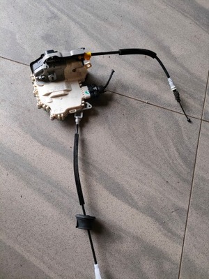 Audi a4 b8 sedan замок двері лівий задня фото №1